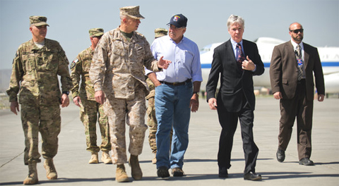 Bộ trưởng Quốc phòng Mỹ bất ngờ đến Afghanistan